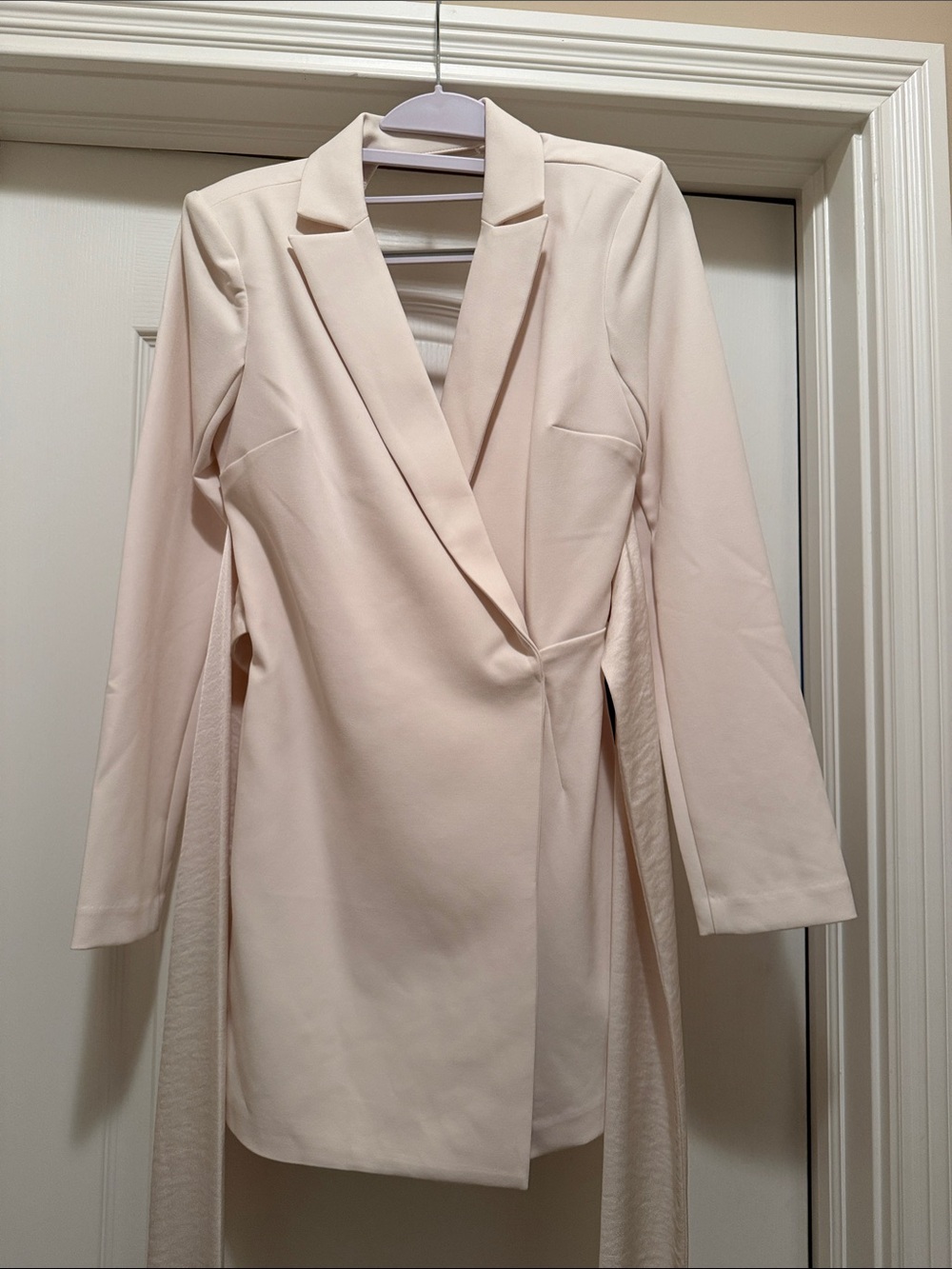 NWT- Express Blush Cream Long Sleeve Blazer Jumpsuit